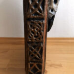 crazy mishka - kunstwerke - Portfolio-Mappe - Mappenrücken Detail unten